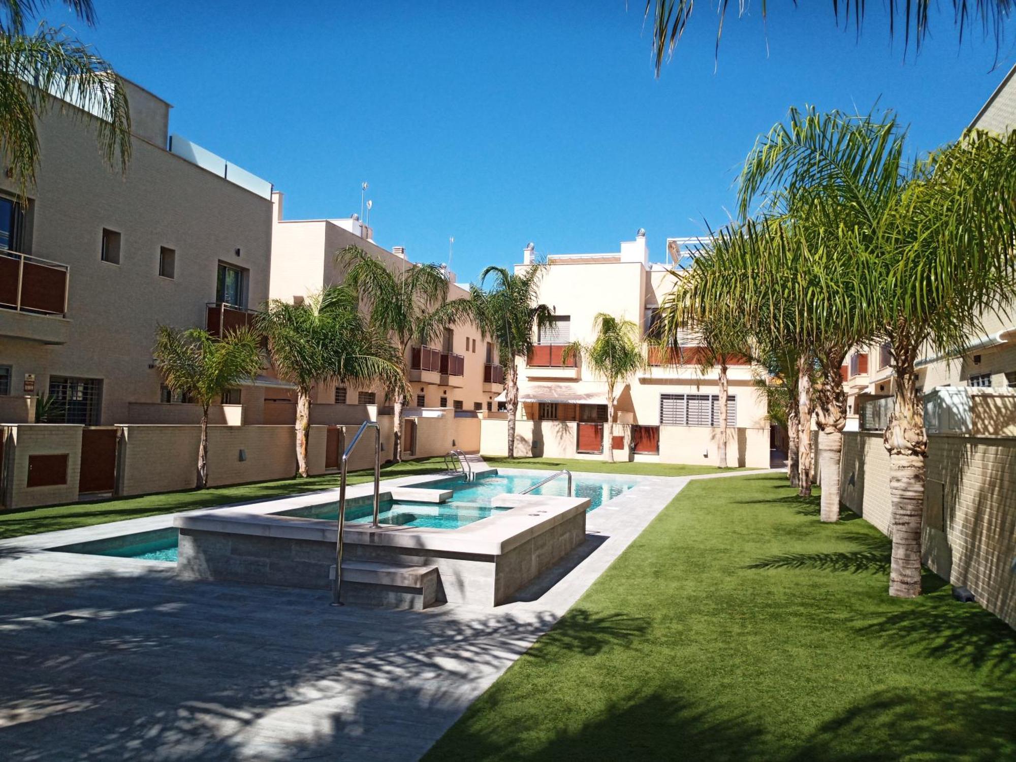 Torre De La Horadada - Modern And Comfortable 2 Bedroom Apartment Close To The Beach Torre de la Horadada Buitenkant foto